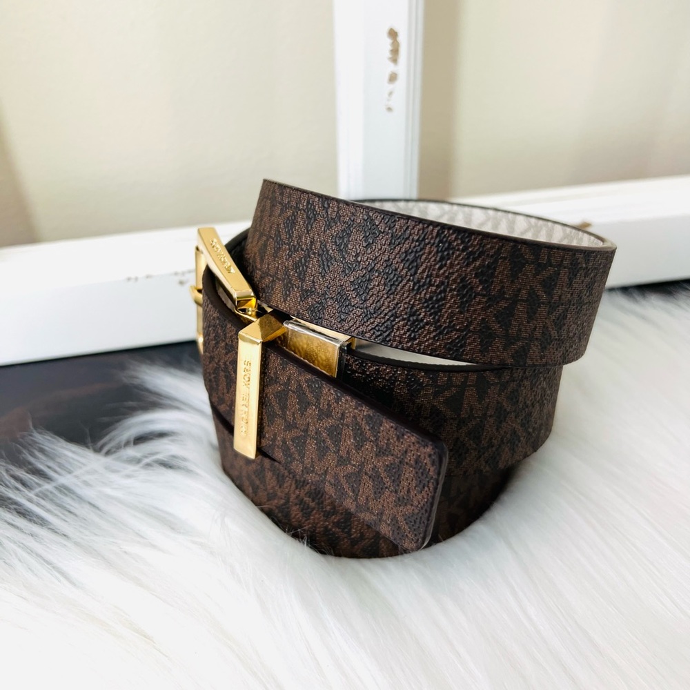 Michael Kors Women’s Twist Reversible Belt Medium - Picture 7 of 11